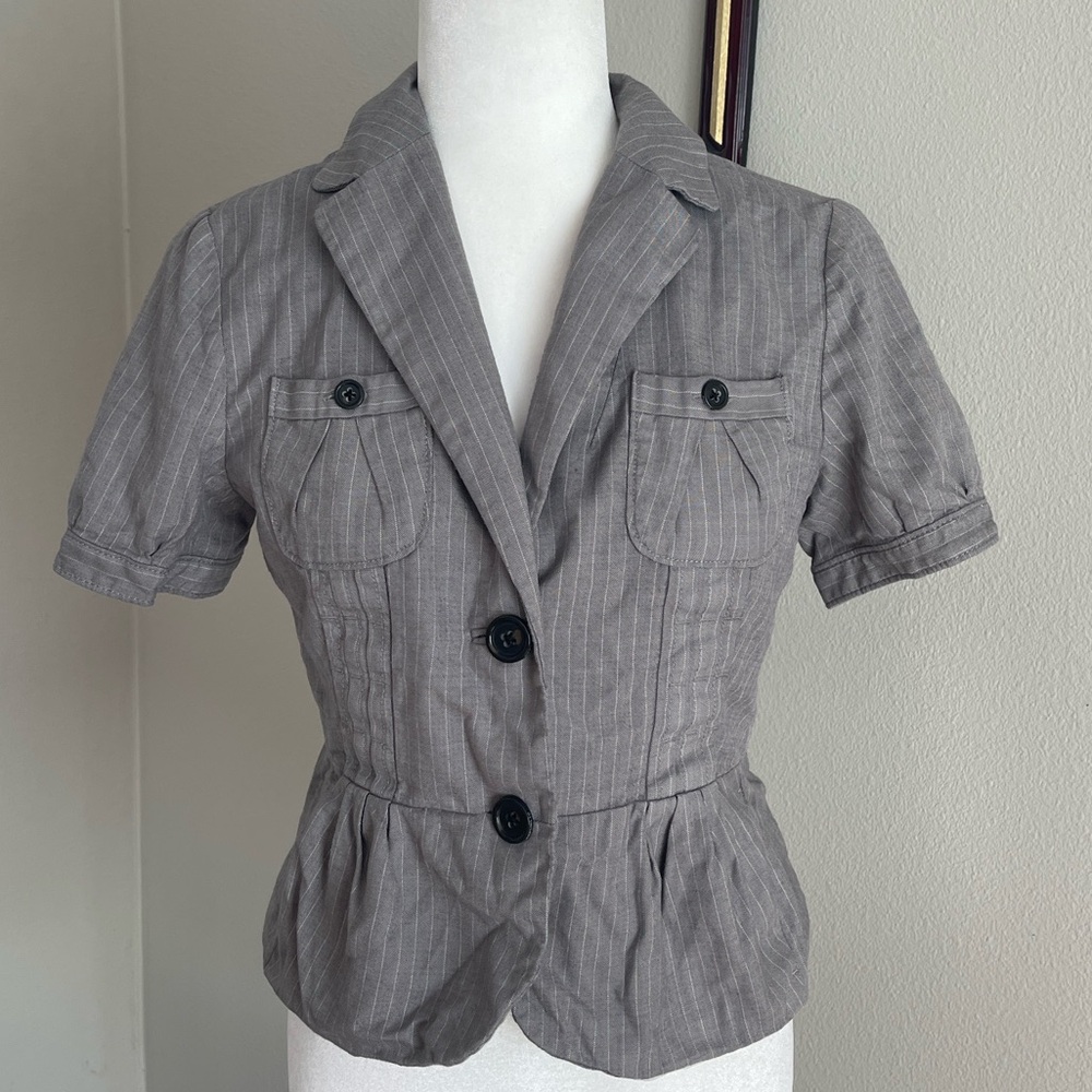 Banana Republic Gray Pinstripe Short Sleeve Blazer Size 6